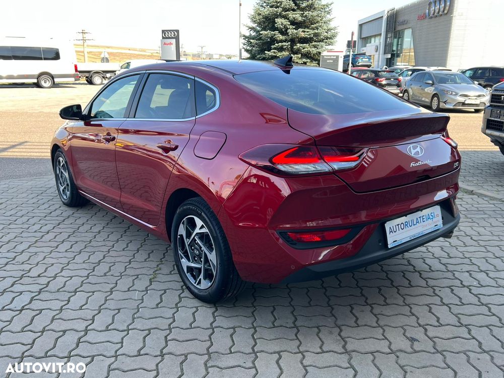Hyundai i30 1.5 T-GDI 48V-Hybrid DCT Advantage - 6