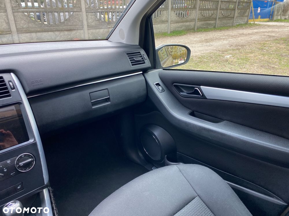 Mercedes-Benz Klasa B - 35