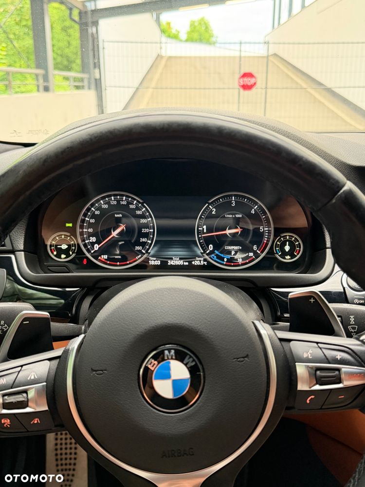 BMW Seria 5 535d xDrive - 8