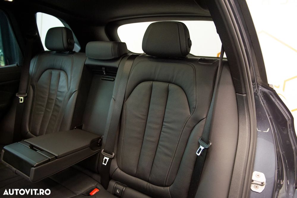 BMW X5 xDrive40i - 33