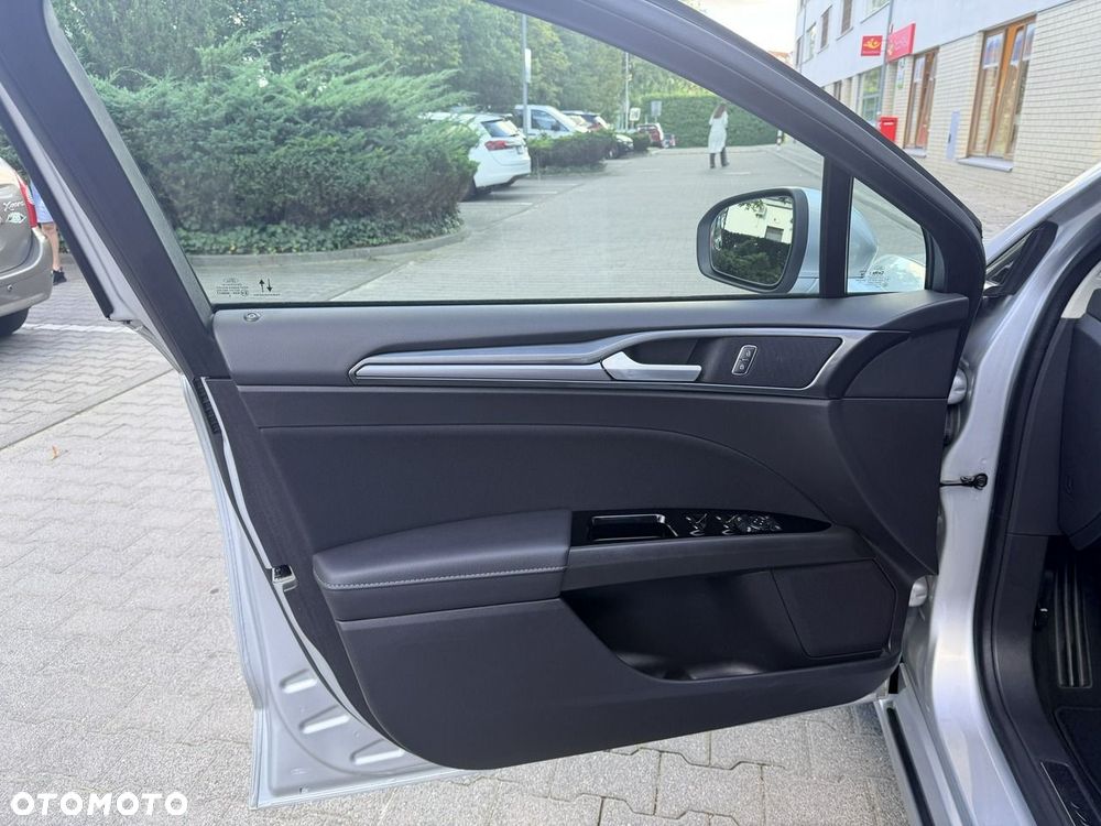 Ford Mondeo - 19