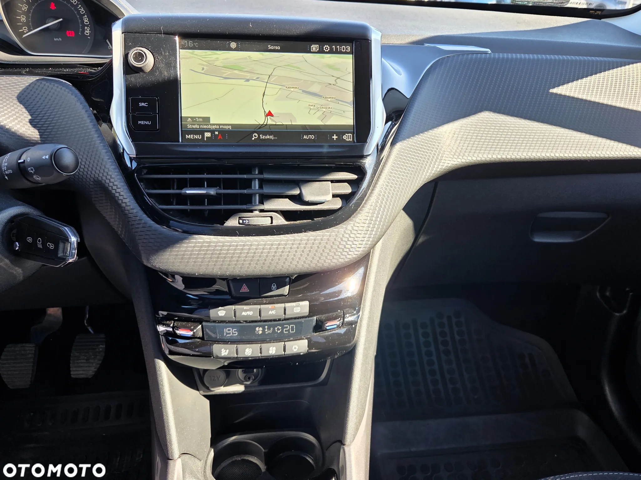 Peugeot 2008 1.2 Pure Tech Style S&S - 14