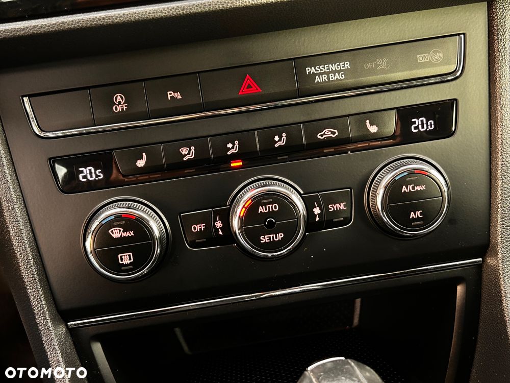 Seat Leon 2.0 TDI DPF Ecomotive DSG Style - 26