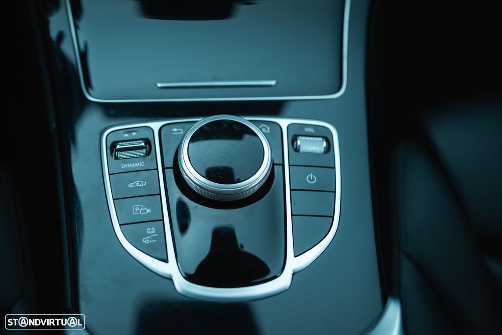 Mercedes-Benz C 300 de AMG Line - 39