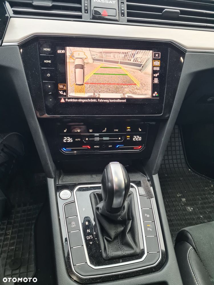 Volkswagen Passat 2.0 TDI SCR Style DSG - 15