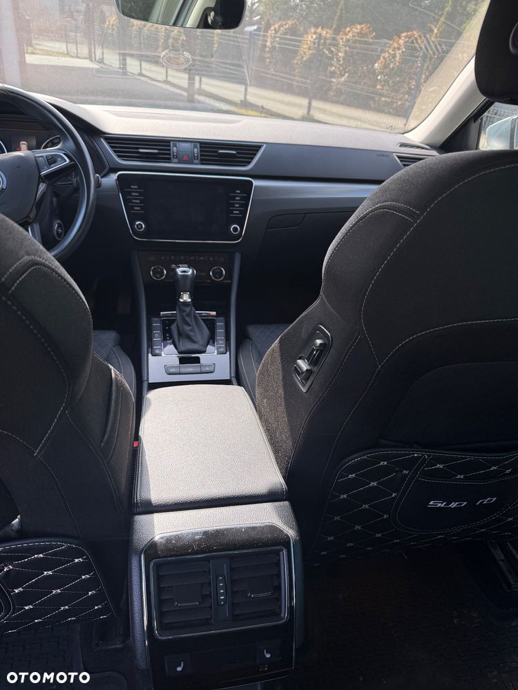 Skoda Superb 2.0 TDI Style DSG - 8