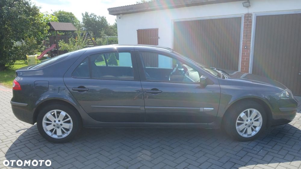Renault Laguna 1.9 dCi FAP Emotion - 7