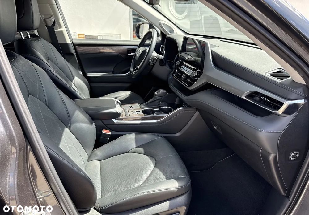Toyota Highlander 2.5 Hybrid Executive - 3