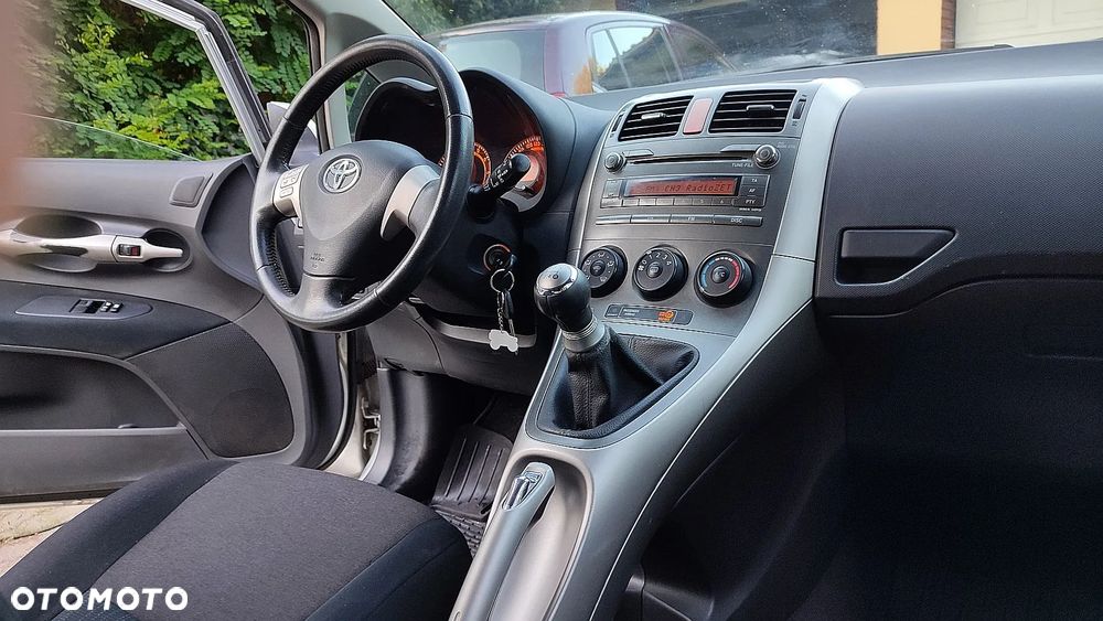 Toyota Auris 1.4 VVT-i Sol - 20