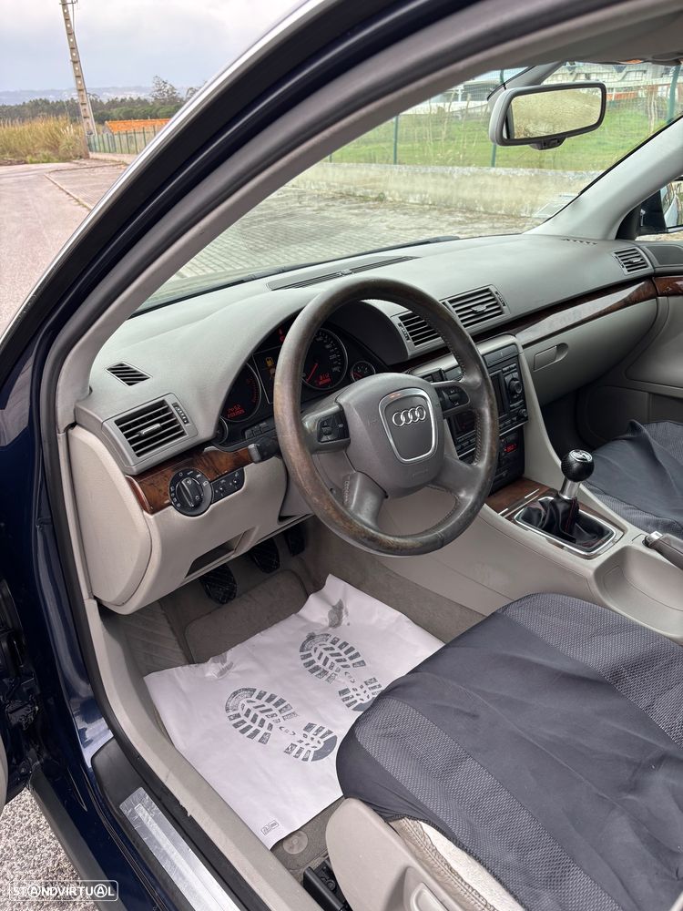 Audi A4 Avant 2.0 TDi - 5