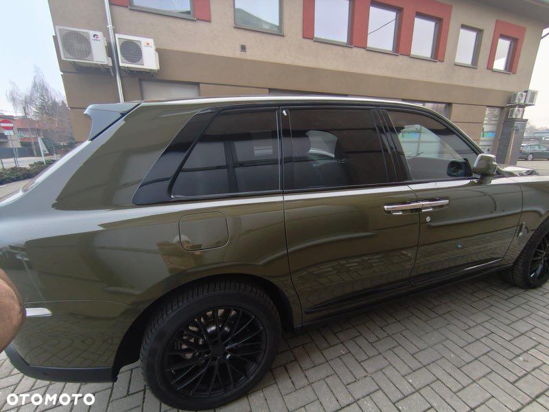 Rolls-Royce Cullinan Black Badge - 15
