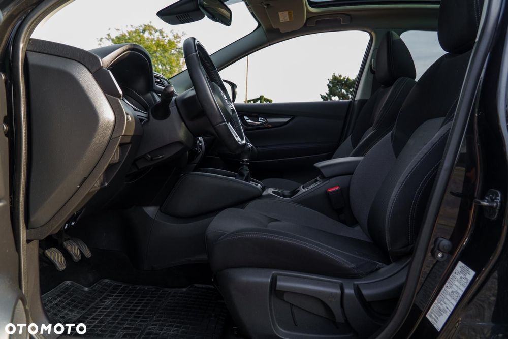 Nissan Qashqai 1.3 DIG-T N-Connecta - 14