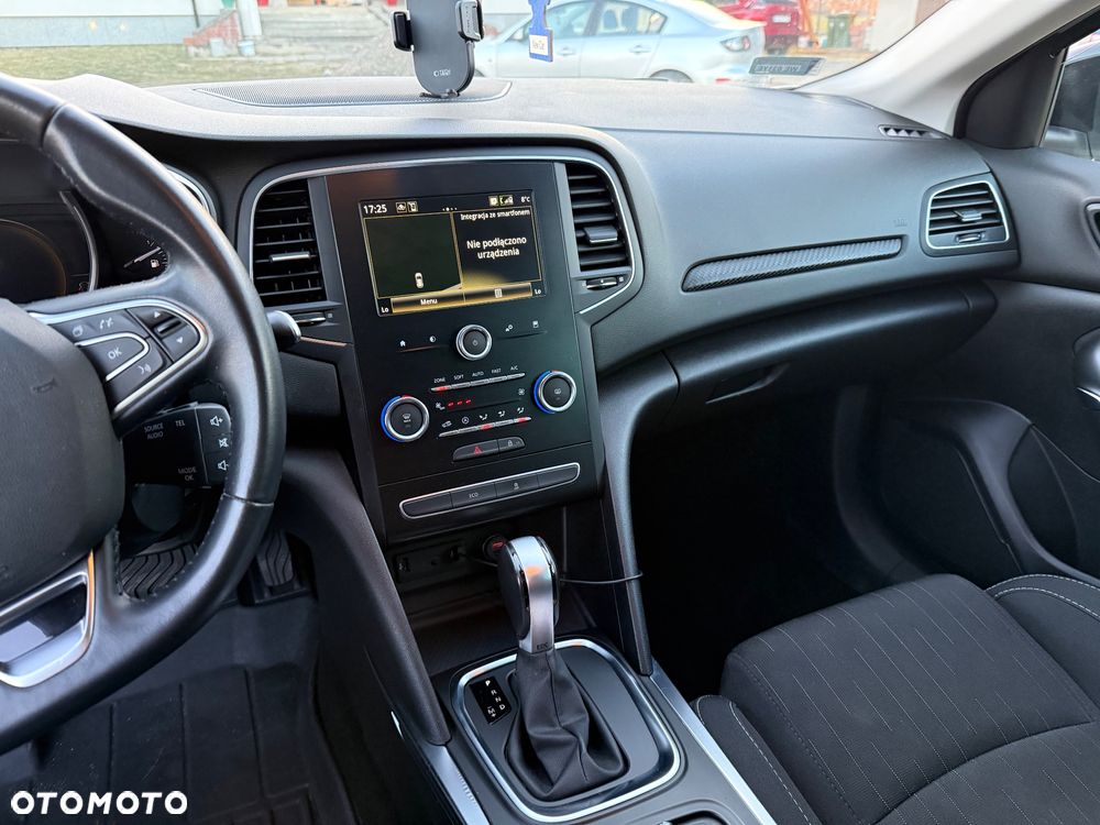 Renault Megane 1.3 TCe FAP Limited EDC - 9