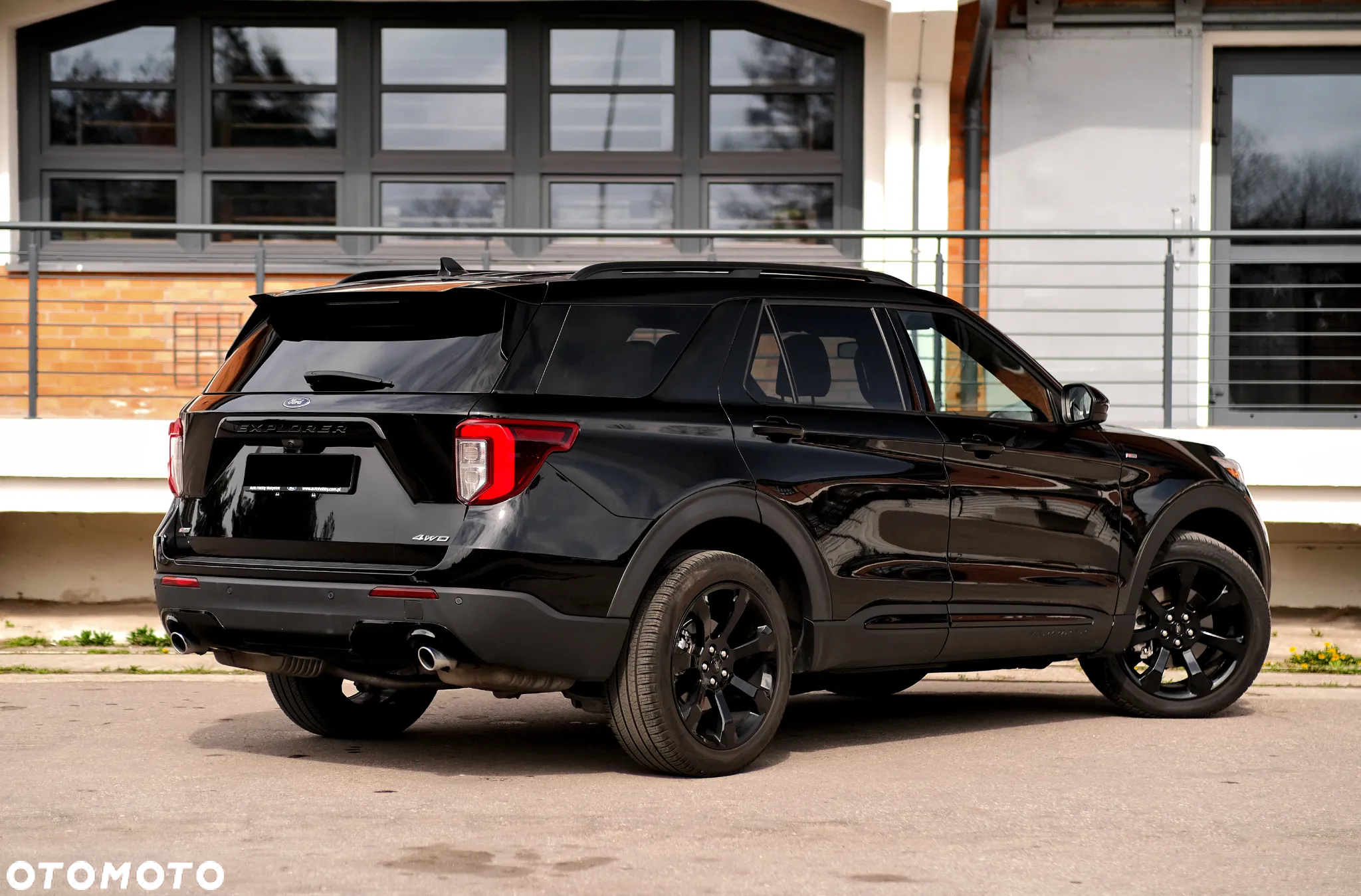 Ford Explorer - 12