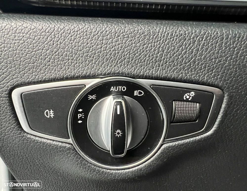 Mercedes-Benz E 220 d AMG Line - 14