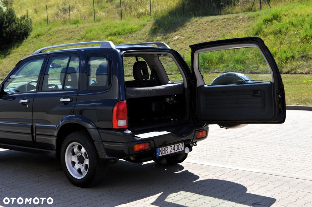 Suzuki Grand Vitara 2.0 - 34