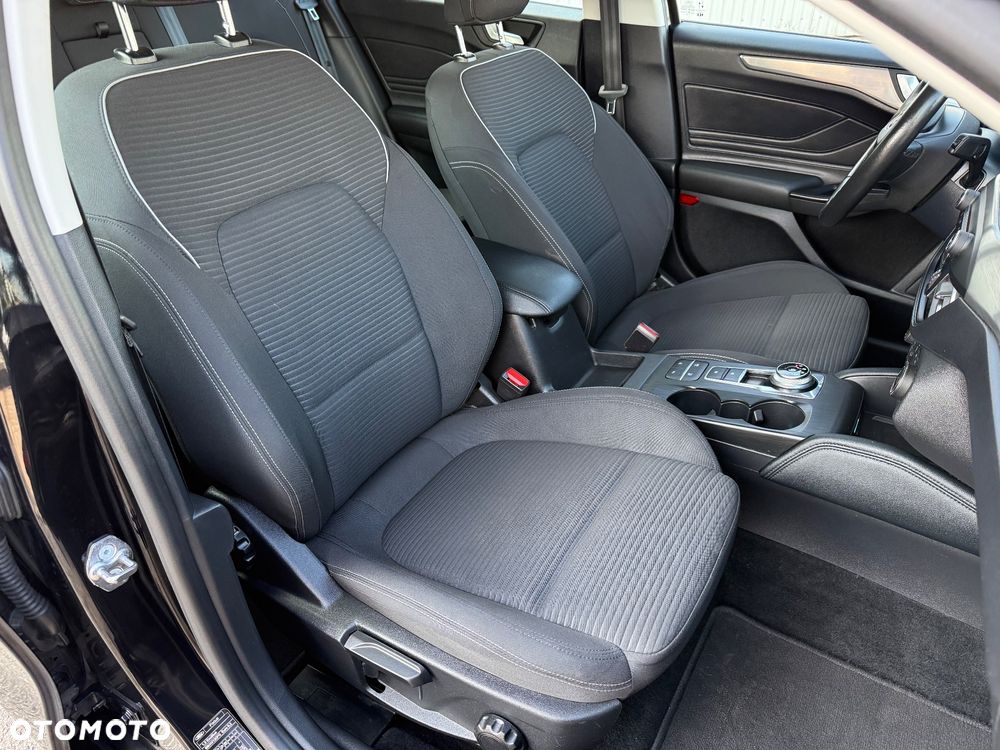 Ford Focus 1.5 EcoBlue Start-Stopp-System TITANIUM - 13