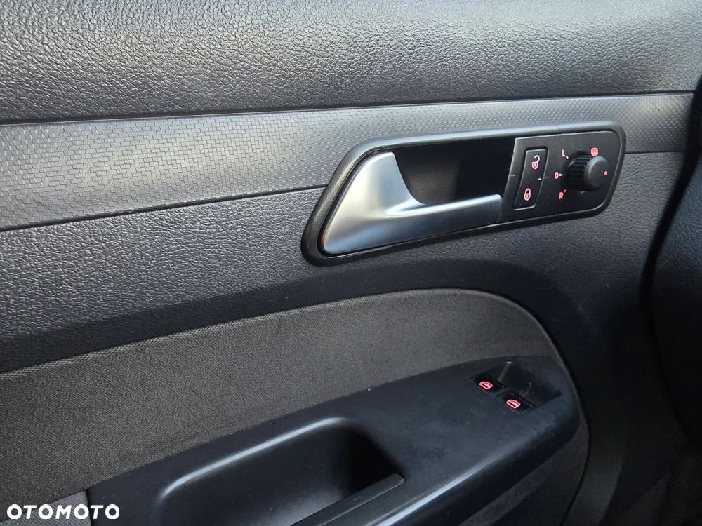 Volkswagen Caddy 1.6 (7-Si.) Edition 30 - 26