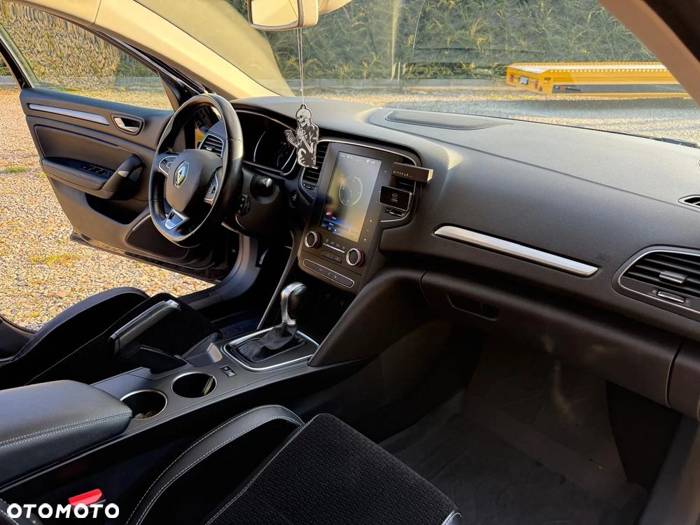 Renault Megane 1.5 Blue dCi Intens EDC - 12