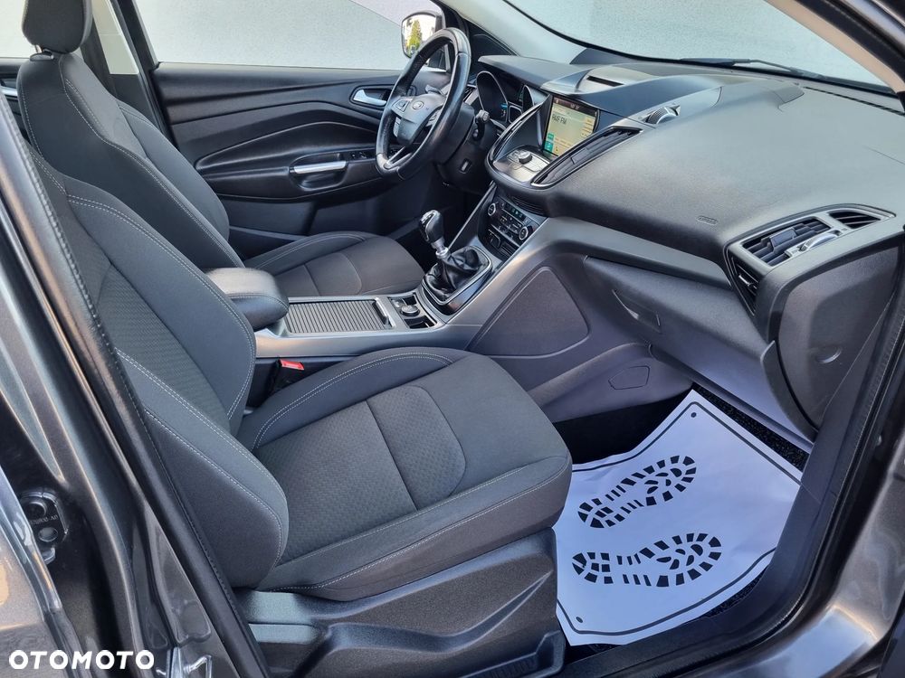 Ford Kuga 1.5 TDCi 2x4 Titanium - 11
