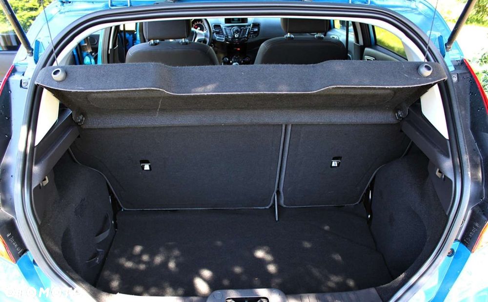 Ford Fiesta - 12