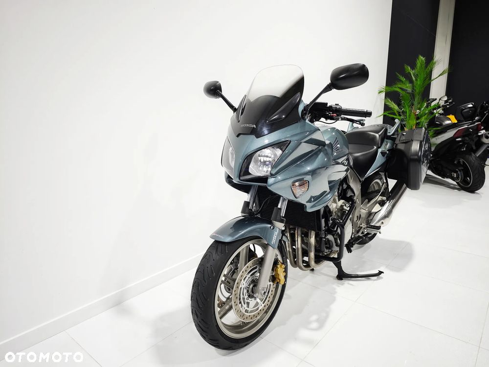 Honda CBF - 11
