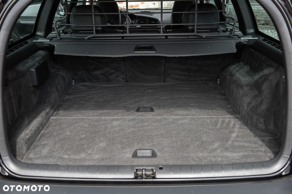 Volvo XC 70 D5 AWD Kinetic - 26