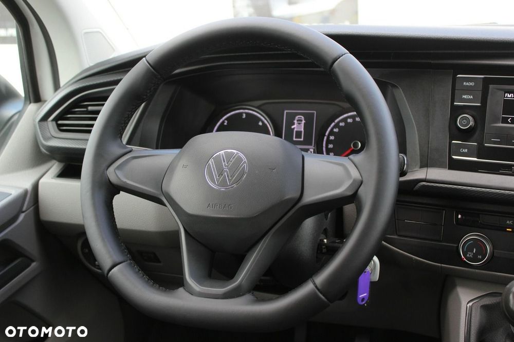 Volkswagen Transporter - 21