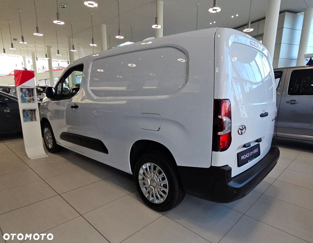 Toyota Proace City - 4
