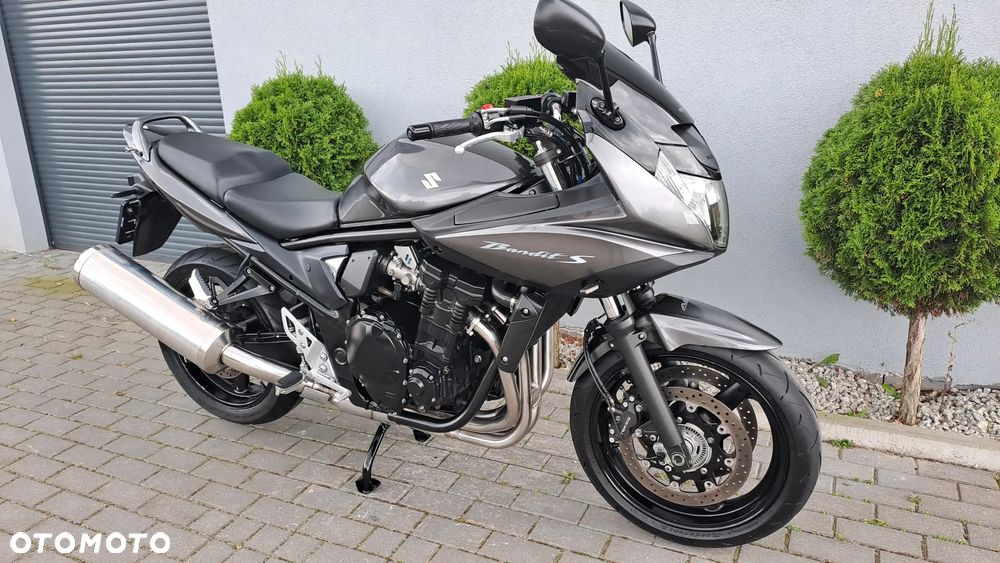 Suzuki Bandit - 2