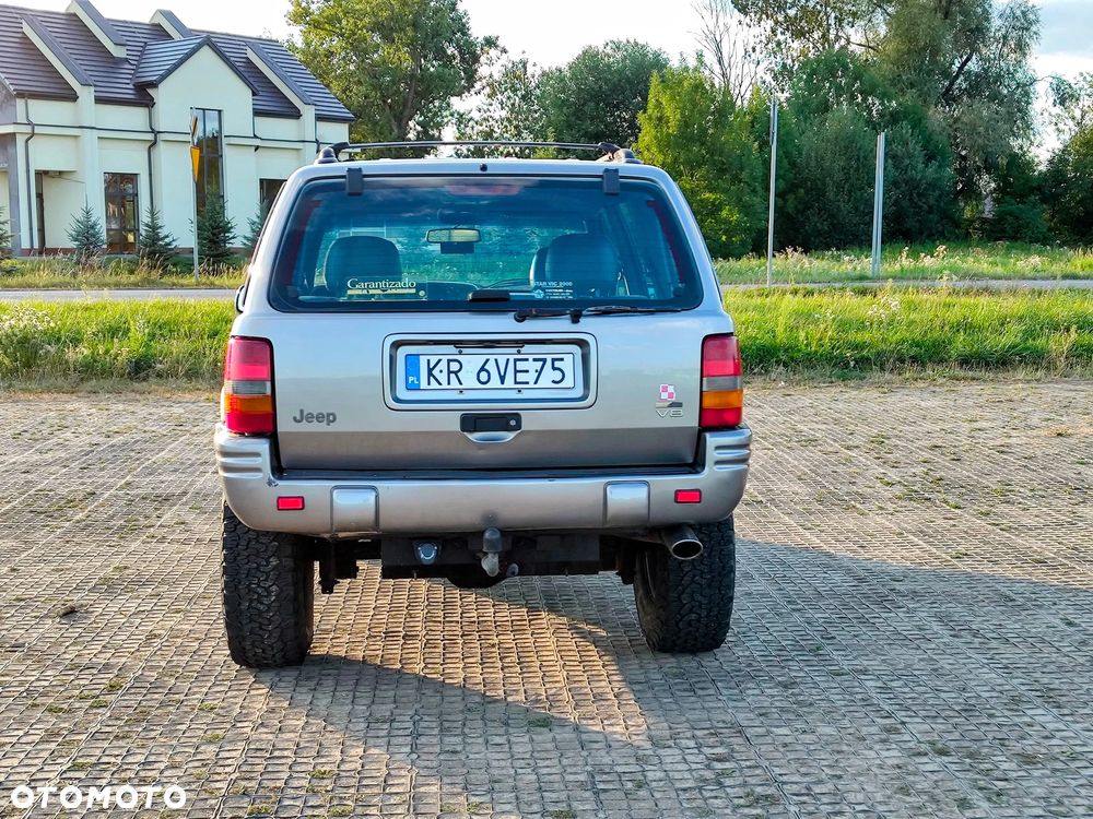 Jeep Grand Cherokee 5.9 Limited - 8