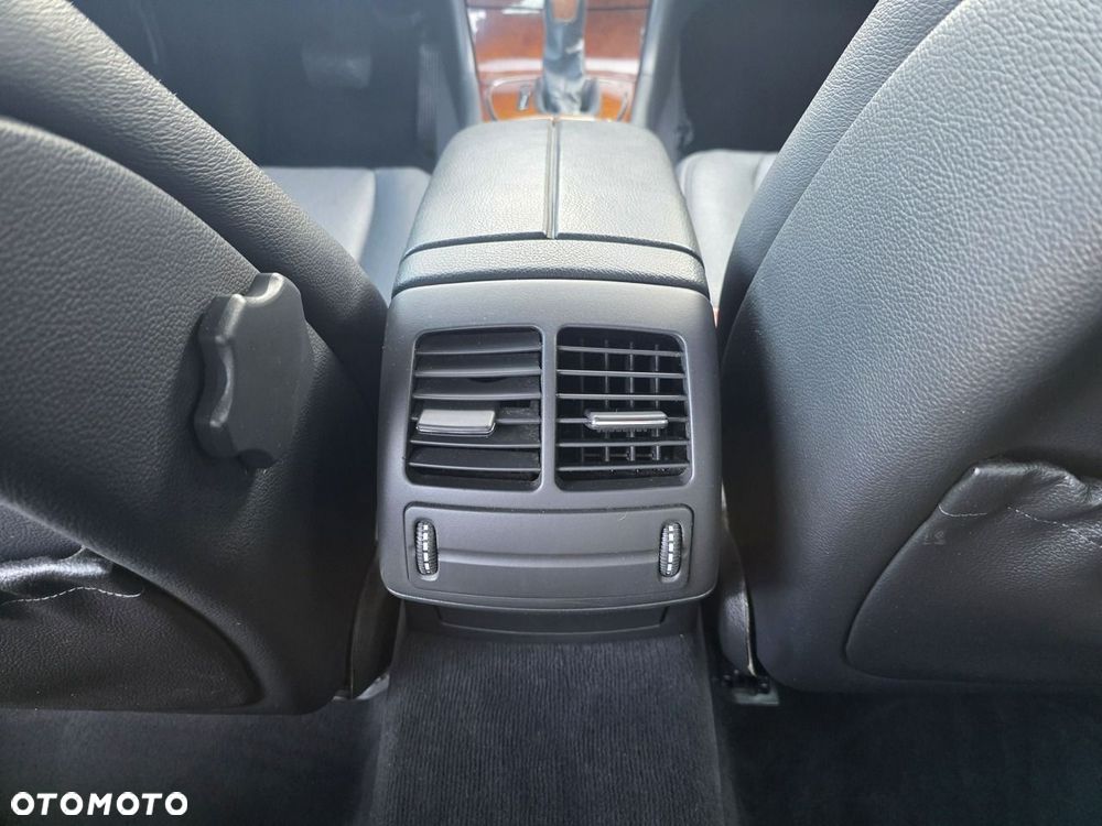 Mercedes-Benz Klasa E 200 Kompressor Automatik Elegance - 24