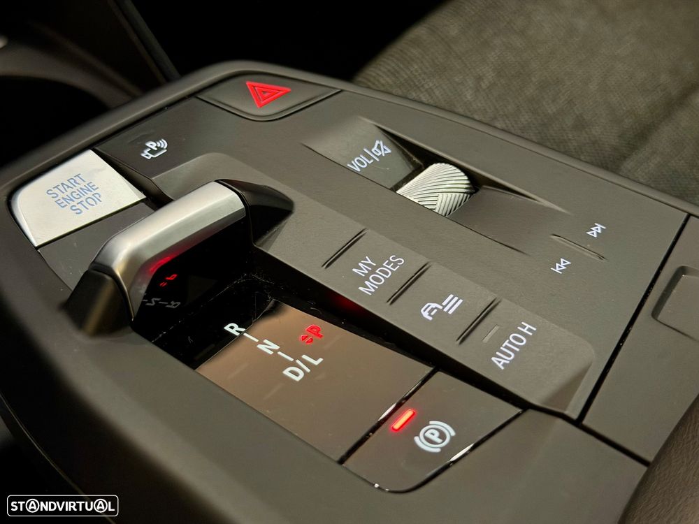 BMW X1 sDrive18d - 37