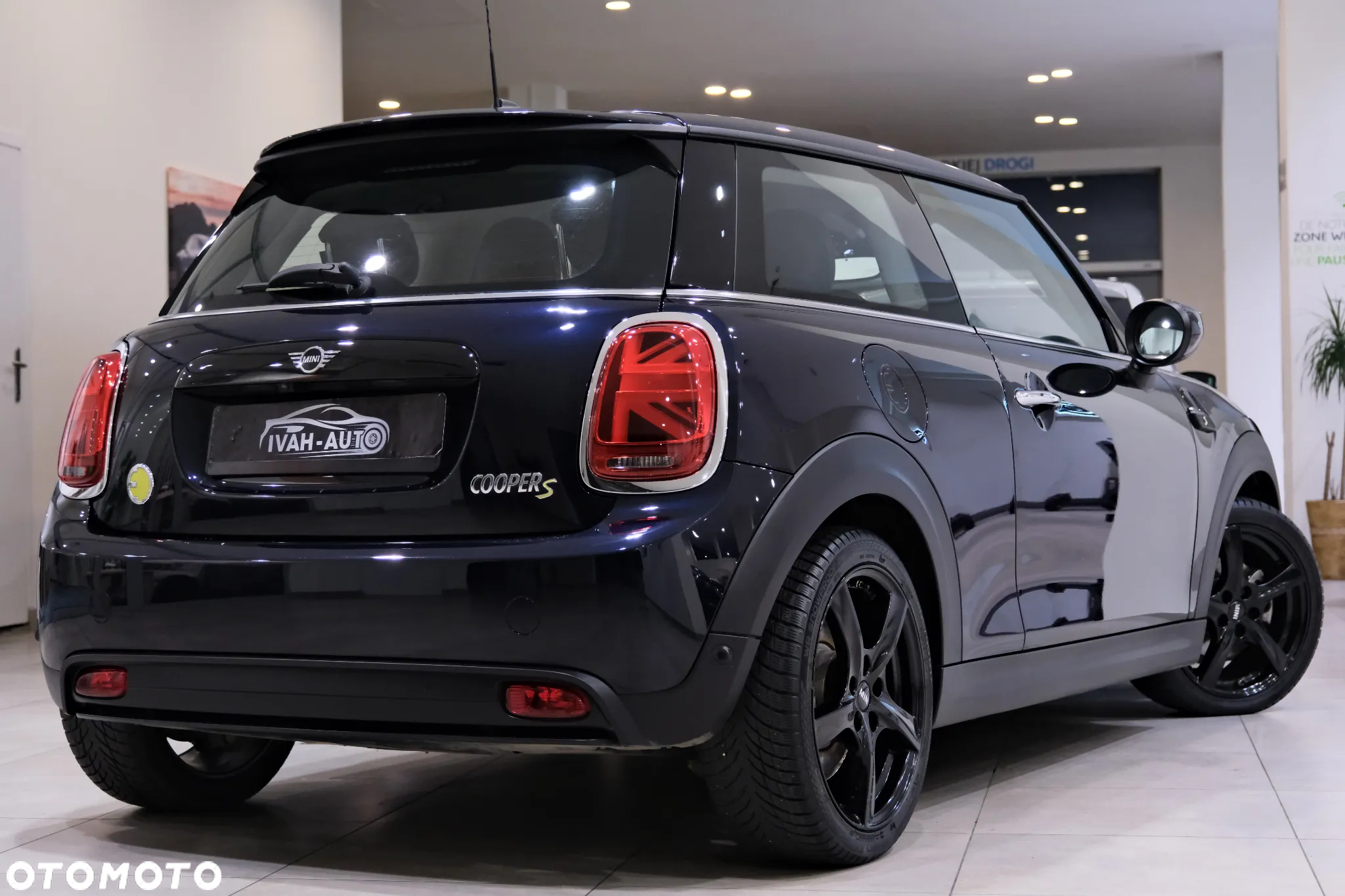 MINI Cooper SE - 14