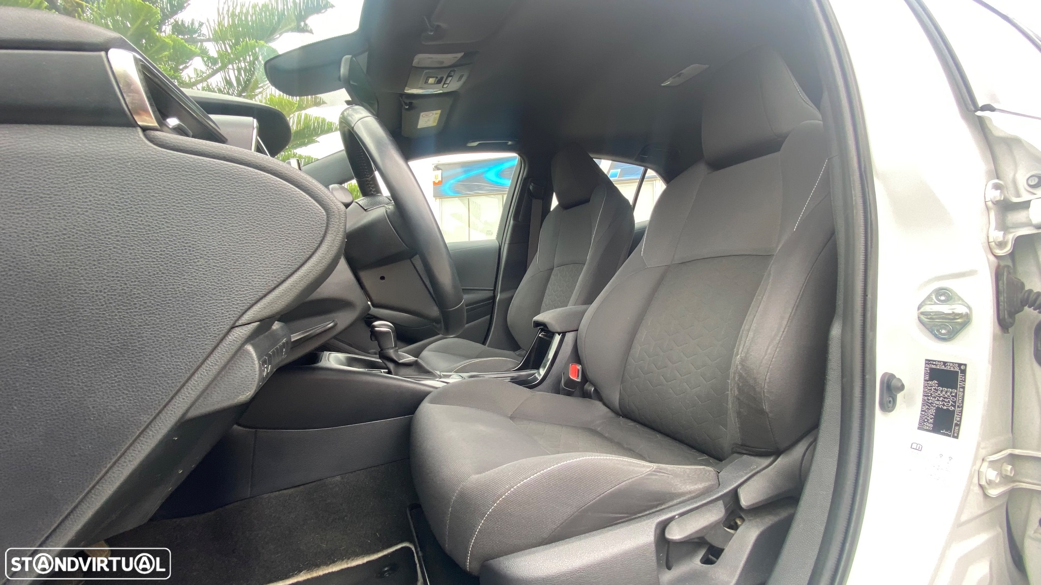 Toyota Corolla 1.8 Hybrid Comfort - 20