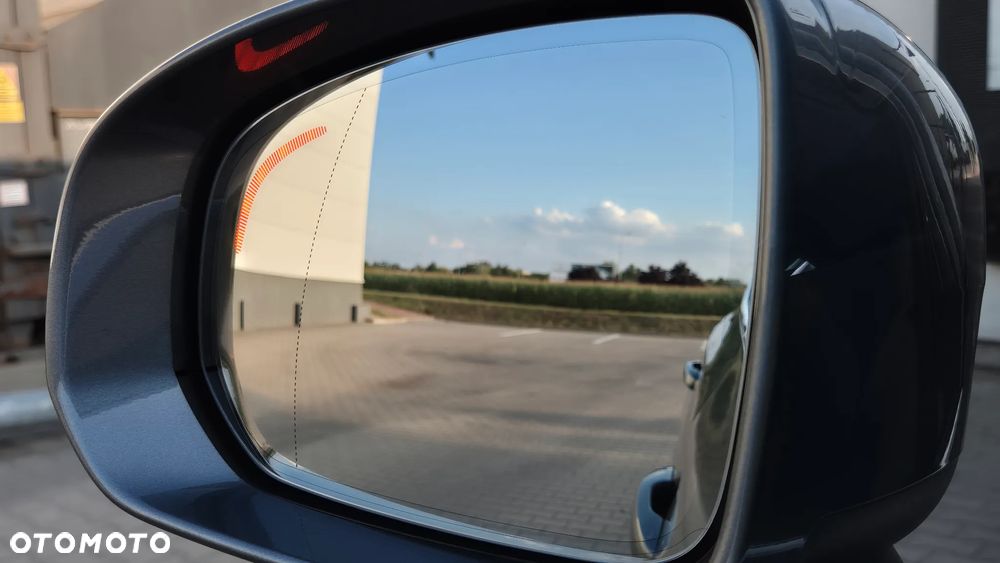Volvo XC 60 D4 Momentum Pro - 30