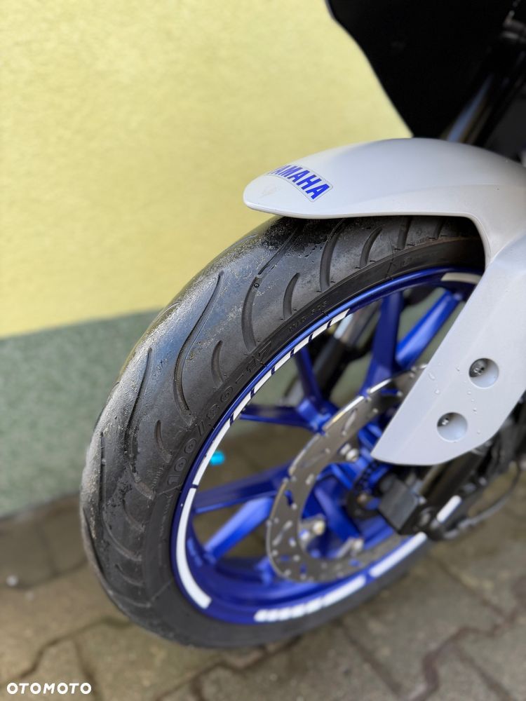 Yamaha YZF - 30
