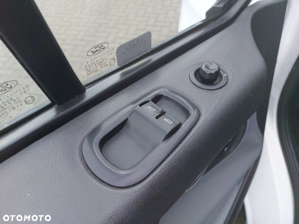 Ford Transit Custom - 9