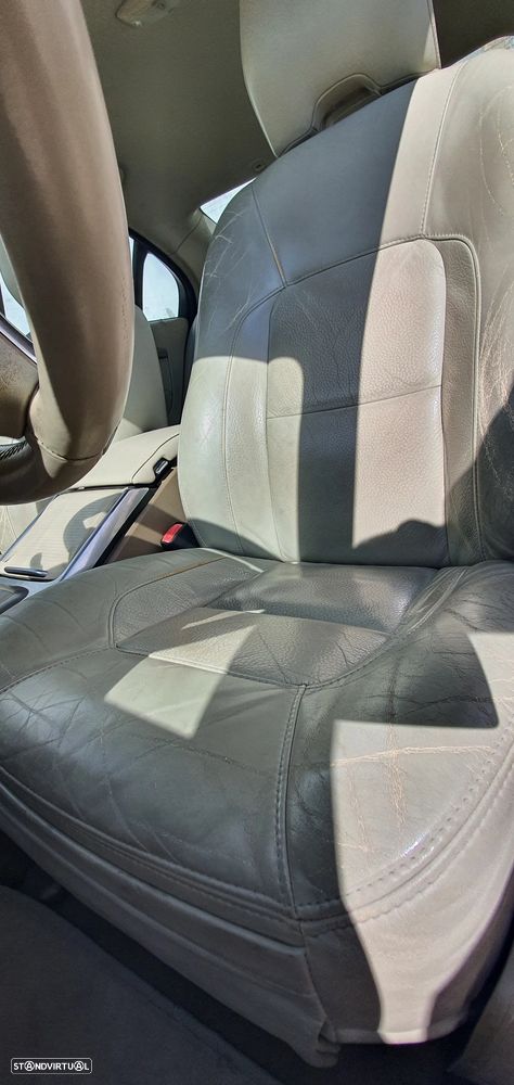 Volvo S80 2.4 D5 Summum Geartronic - 16