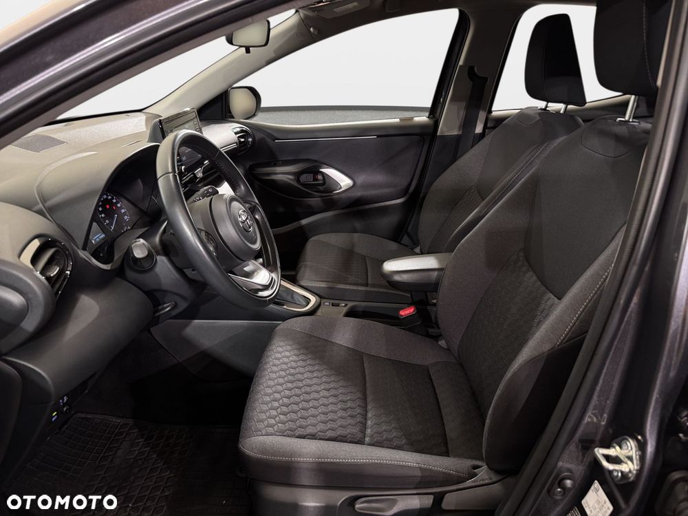 Toyota Yaris - 25