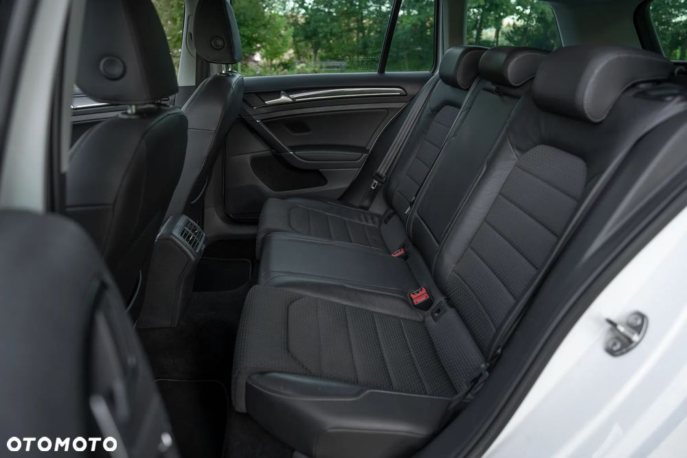 Volkswagen Golf Variant 1.4 TSI BlueMotion Technology DSG Highline - 9