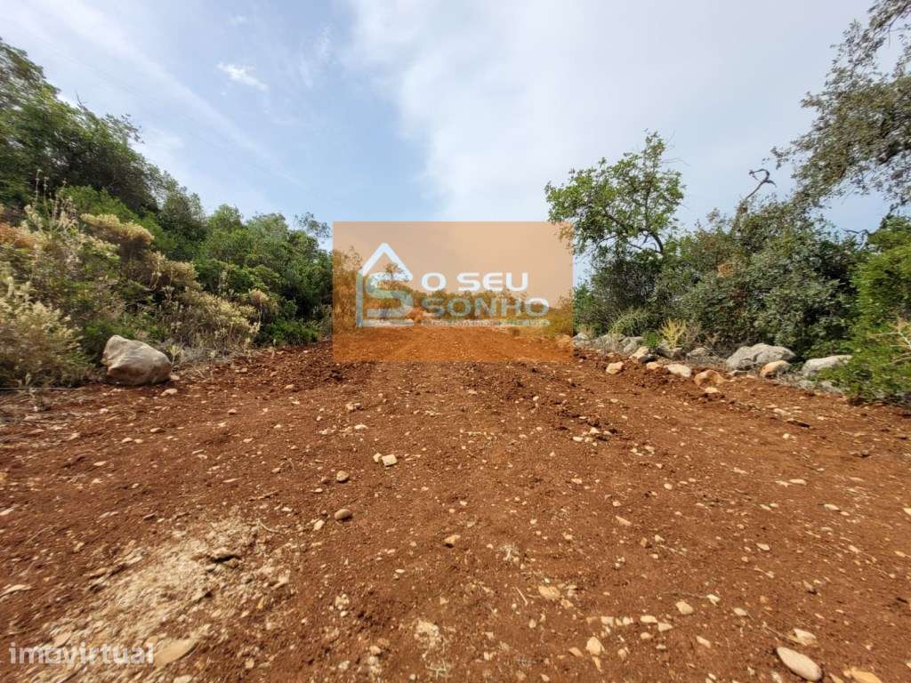 Terreno Rústico com 6.300m² - Grande imagem: 2/21