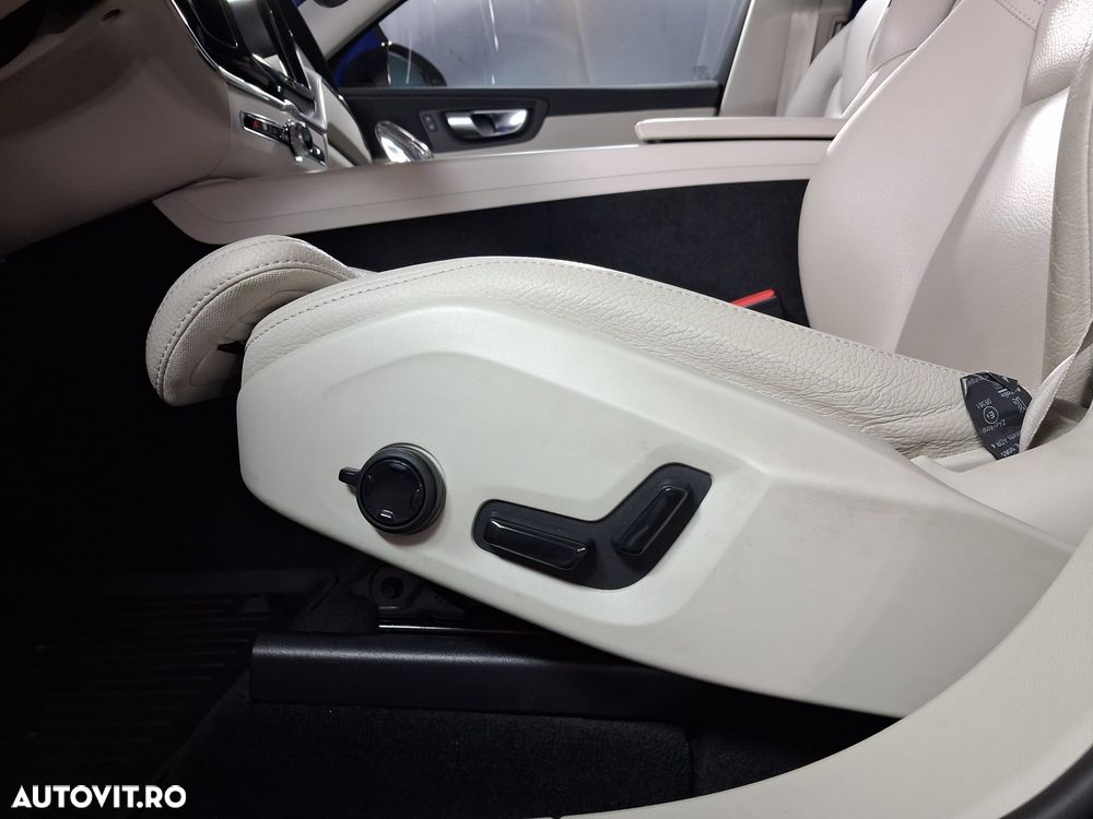 Volvo XC 60 B4 MHEV AT8 AWD Inscription - 11