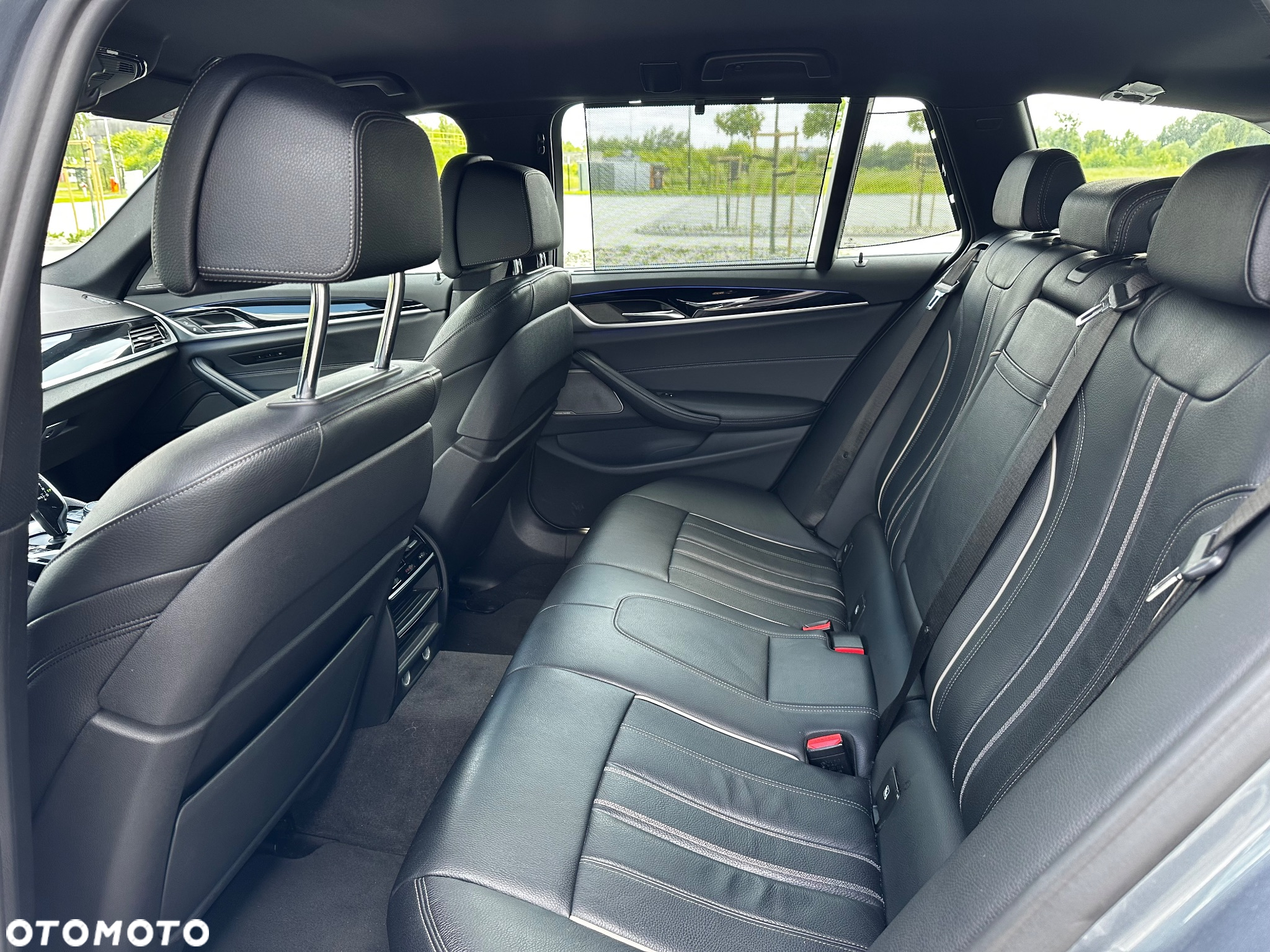 BMW Seria 5 520d Touring M Sport Edition - 17