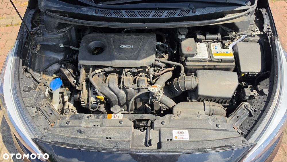 Kia Ceed 1.6 GDI Dream Team Edition - 38