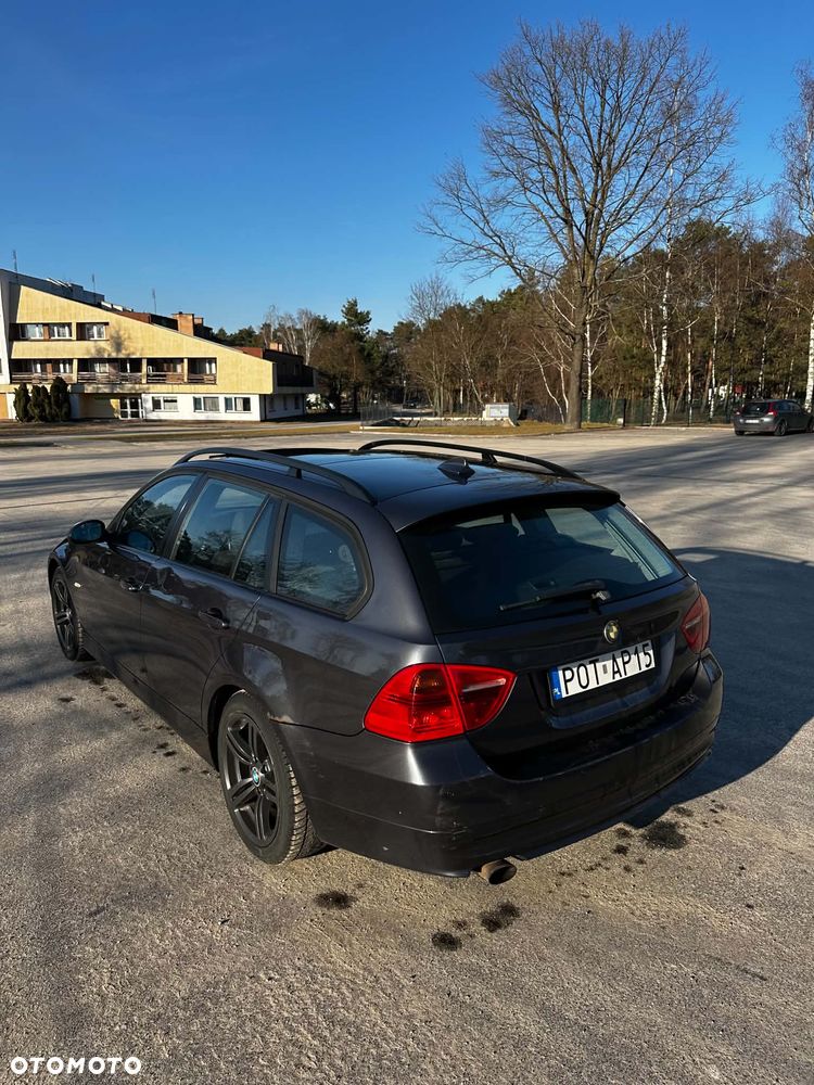 BMW Seria 3 318d - 6