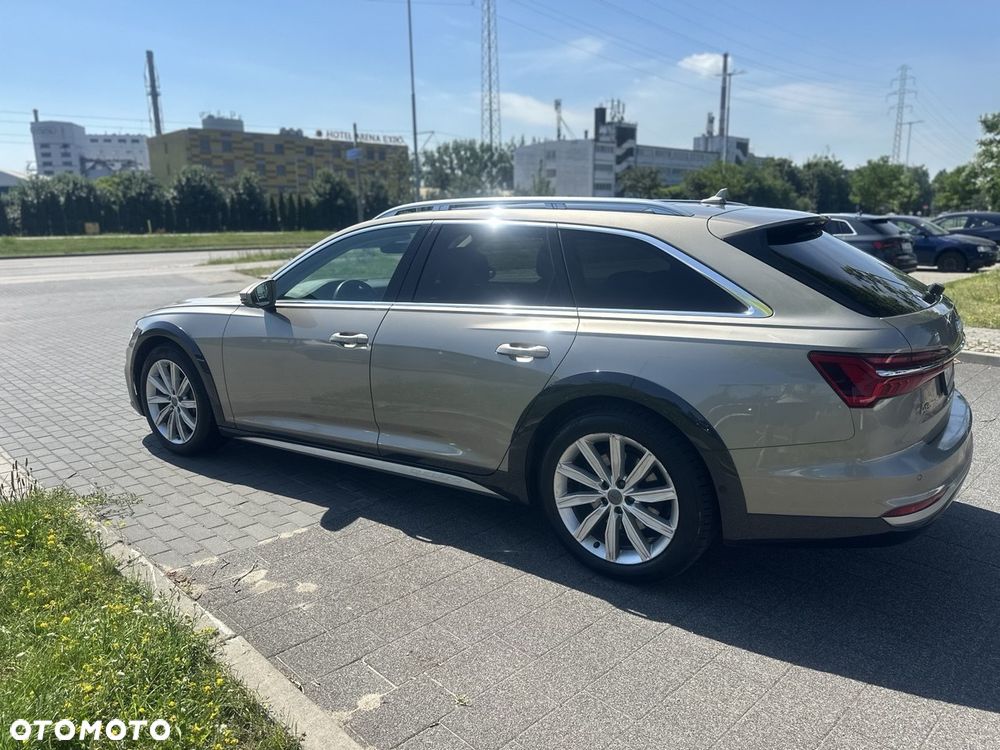 Audi A6 Allroad - 12