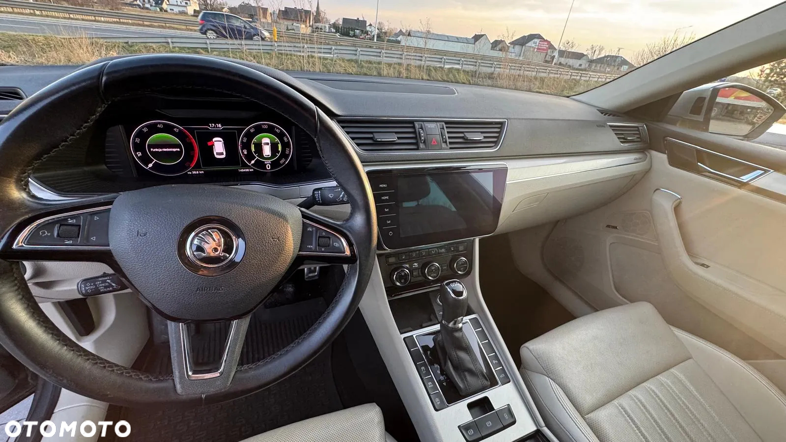 Skoda Superb 2.0 TDI SCR L&K DSG - 5