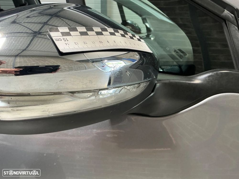 Peugeot 2008 1.2 PureTech Style - 23