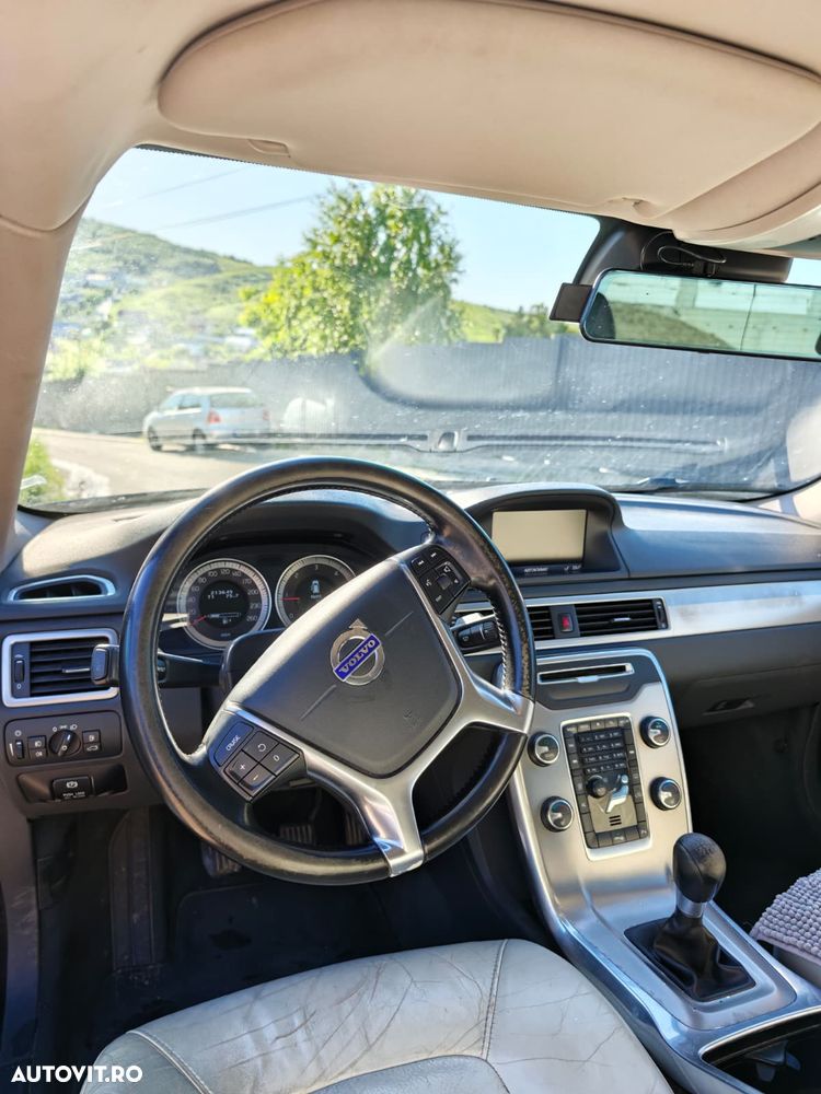 Volvo V70 - 4